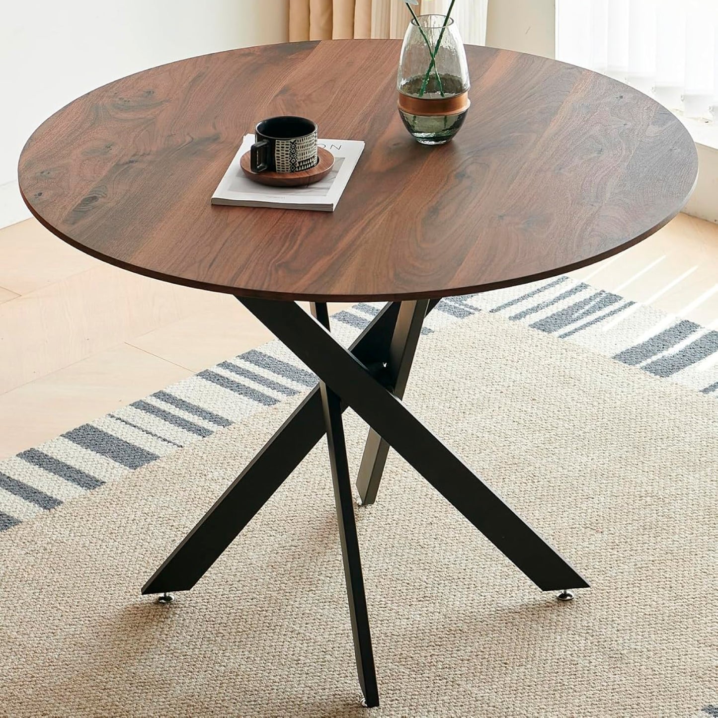 Mesa de Comedor Redonda Walnut enrejada