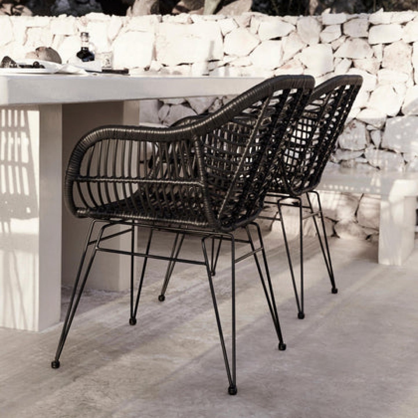 Butaca con Apoyabrazos de Terraza Rattan Grecia Color Negro